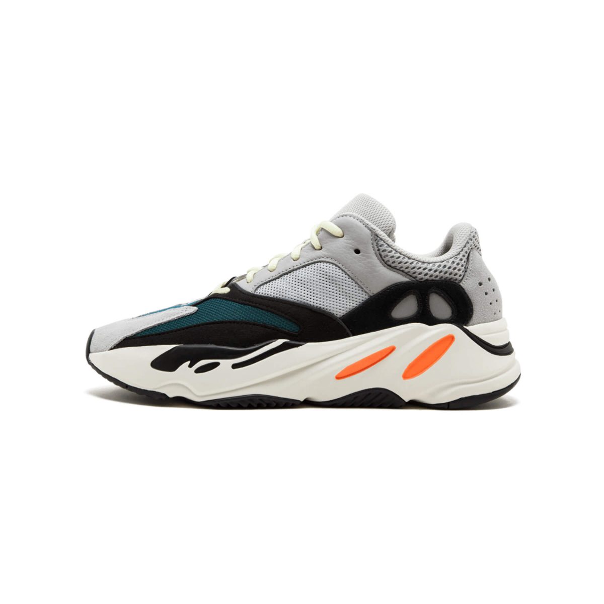 yeezy maze runner 700