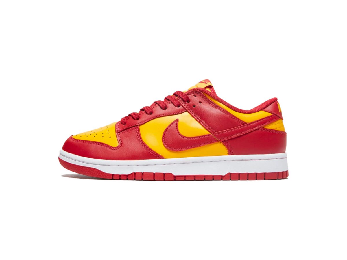 Nike Dunk - buy now at Asphaltgold Online Store!