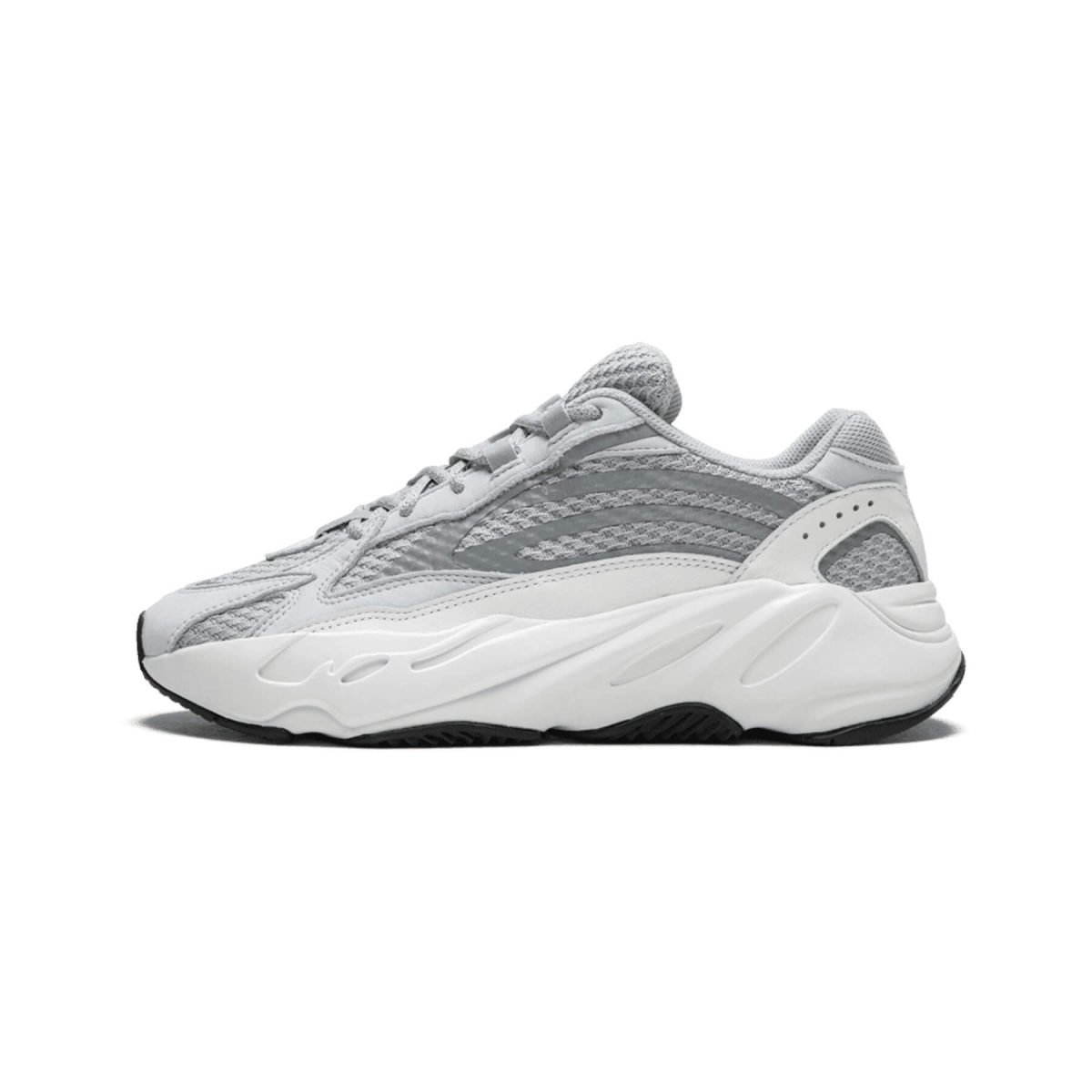 yeezy boost 700 v2 trainers